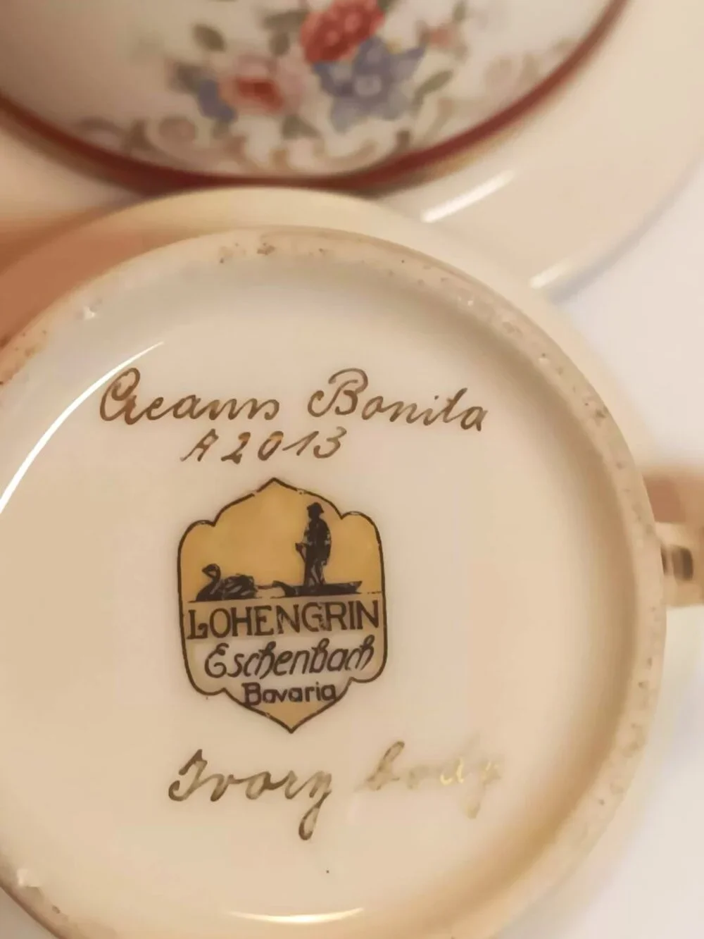 Eschenbach Lohengrin Bavaria A2013, porcelain sugar and creamer set.